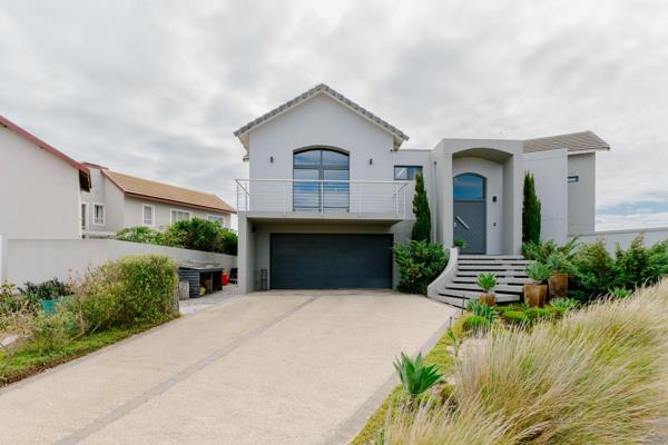 Exclusive Mandate 
Sandown Bay is an exclusive, privately secured community situated within the prestigious Middelvlei Estate at the ...