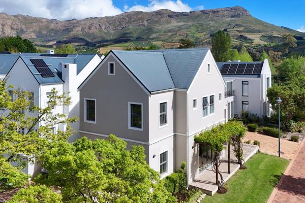 This inviting home in sought-after Capolavoro Mountain Estate offers spacious, light-filled living surrounded by the beautiful scenery ...