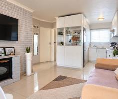 Apartment / Flat for sale in Strand South