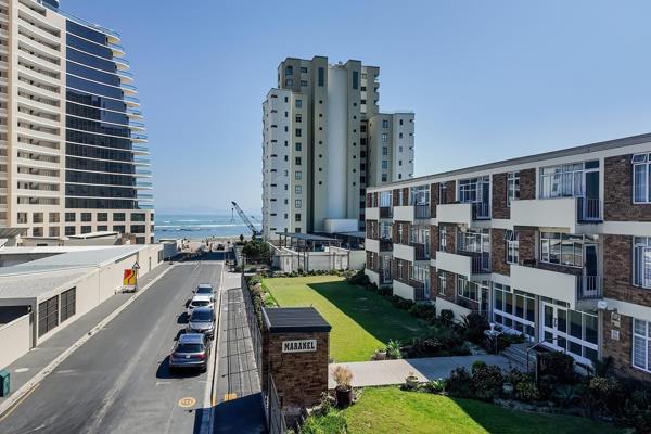Large 1-Bedroom Apartment with private Garage.
KW Dynamic - Exclusive Sole ...