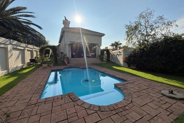 Spacious 4-Bedroom Family Home to Let in Dunvegan Estate
Set in the sought-after Dunvegan Estate, this spacious 4-bedroom, 4-bathroom ...
