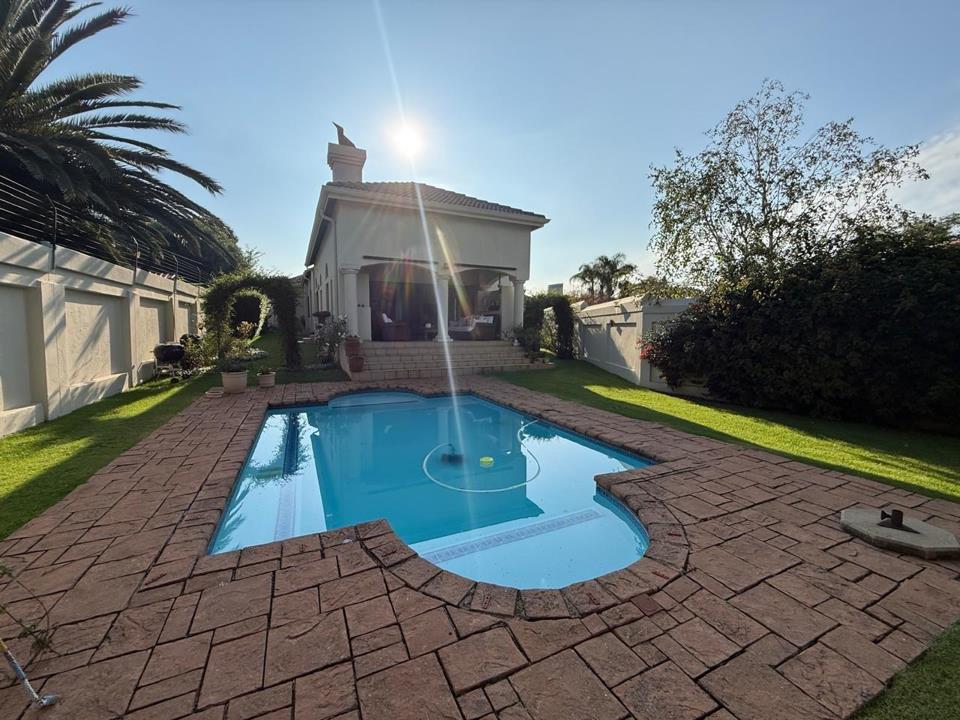 Listing number: P24-117651718, Image number: 1, Image