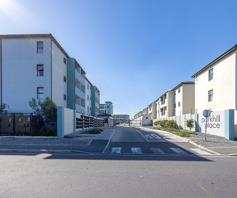 Apartment / Flat for sale in Parklands