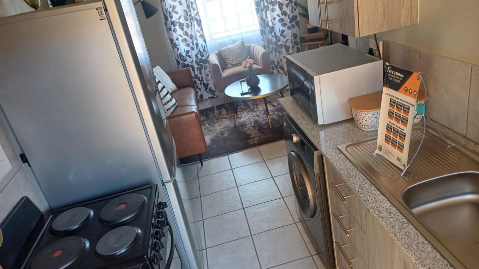 Listing number: P24-117654410, Image number: 2