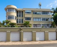Apartment / Flat for sale in Essenwood