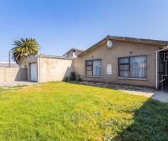 House for sale in Belmont Park