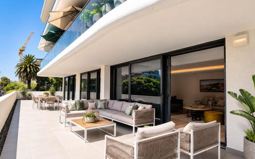 2 Bedroom Apartment / Flat for sale in Sea Point