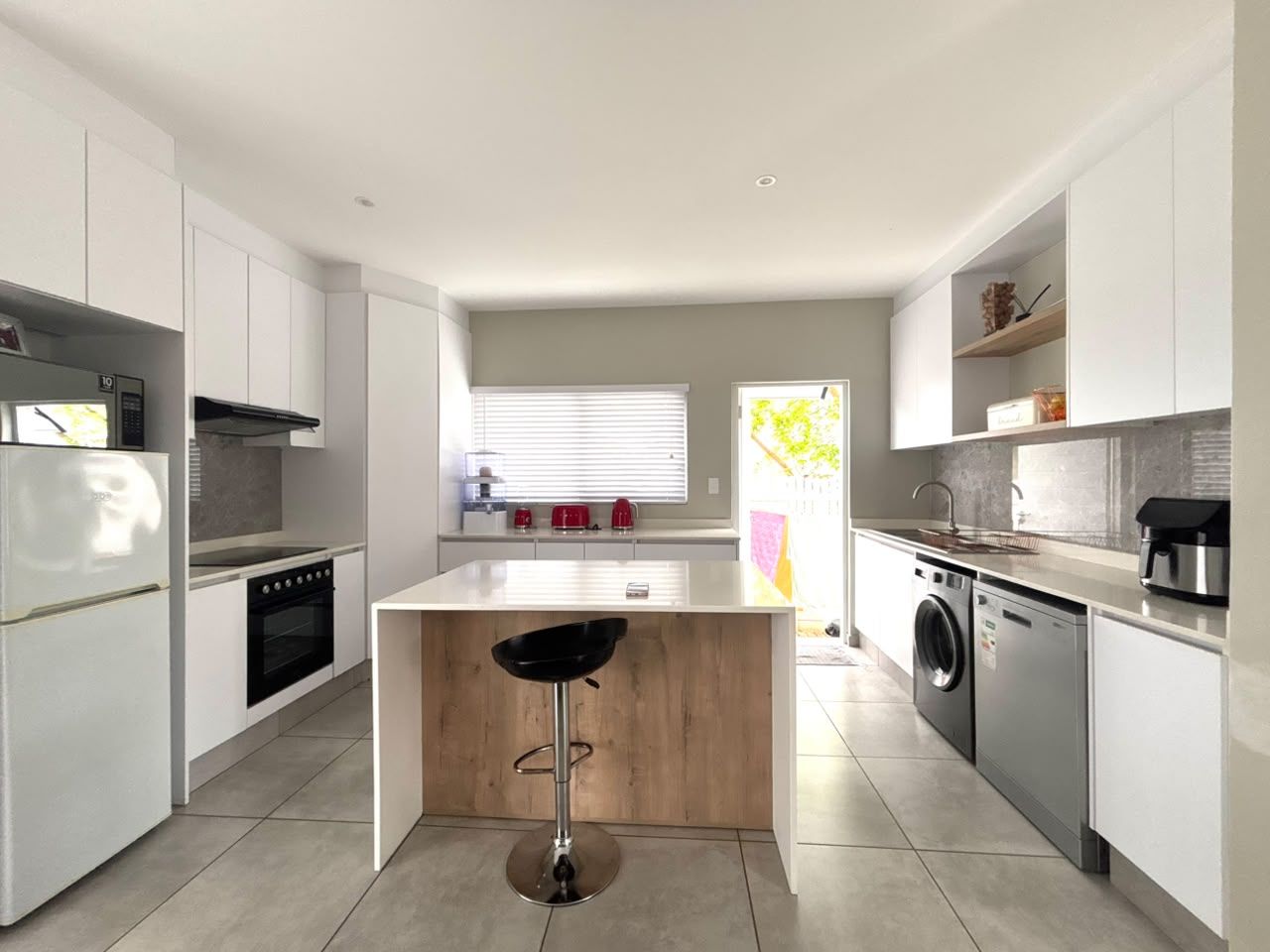 3 Bedroom House for Sale in Manor Estates