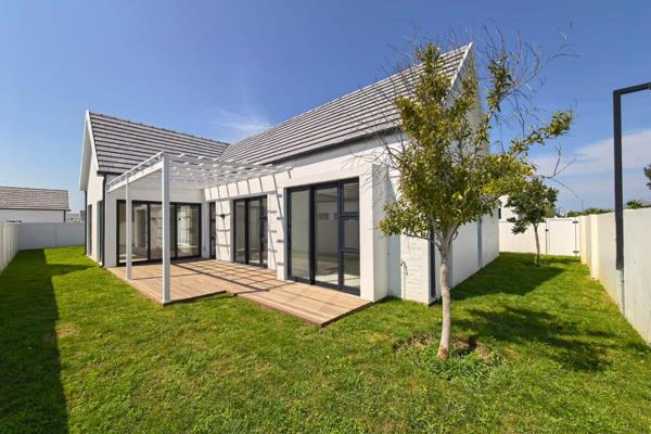 Coastal Living in St Francis Bay's Retirement Estate

This spectacular well designed modern two-bedroom townhouse with the main ...