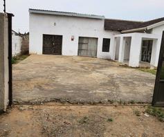 House for sale in Mmabatho Unit 2