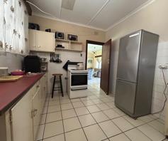 House for sale in Uvongo
