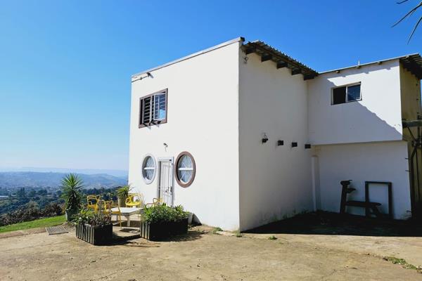A comfortable one-bedroom cottage available to rent in the peaceful Botha’s Hill area.

The cottage is situated on a property with a ...