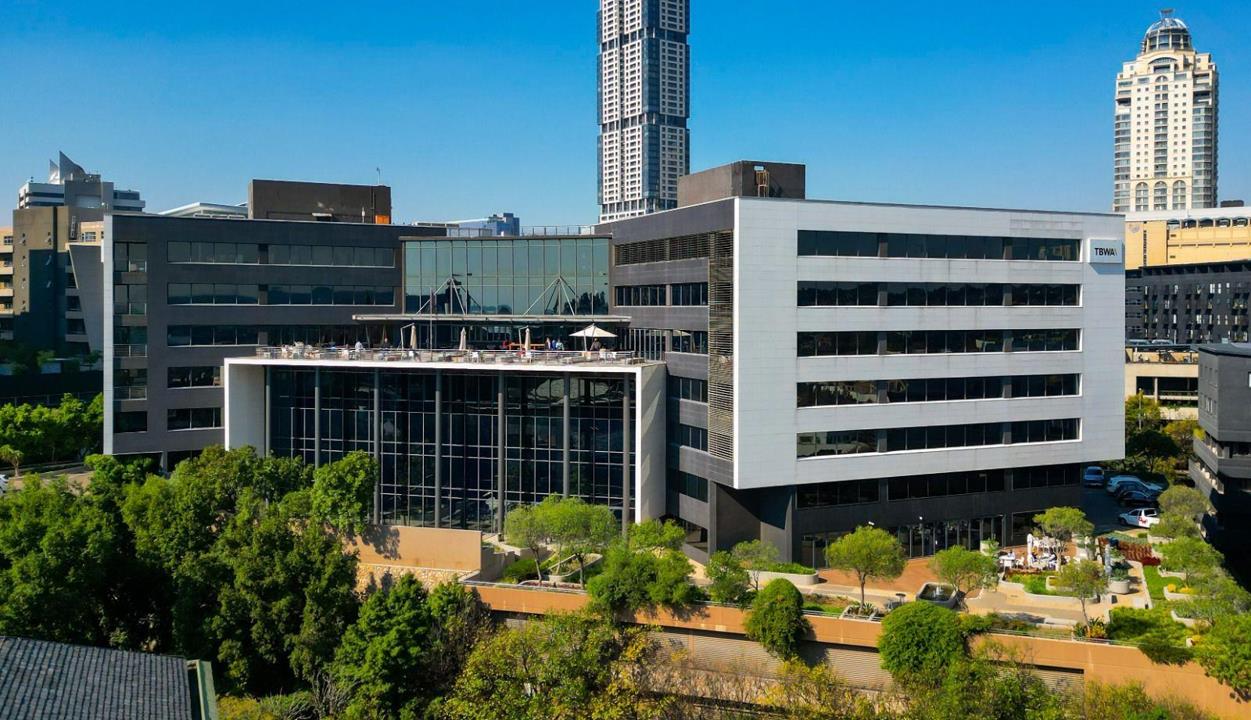Listing number: P24-117663552, Image number: 1, Modern office to let in Sandton