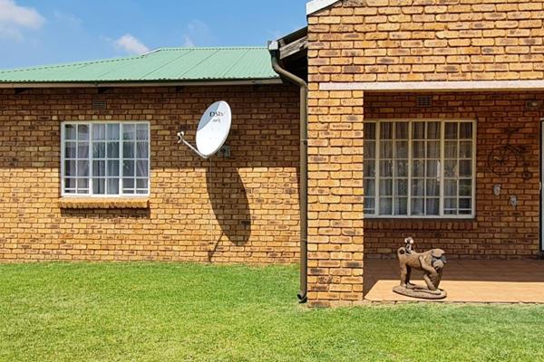 Sole mandate!!

Comfortable and secure living in a sought-after secure complex

Enjoy comfortable and secure living in this 2 ...