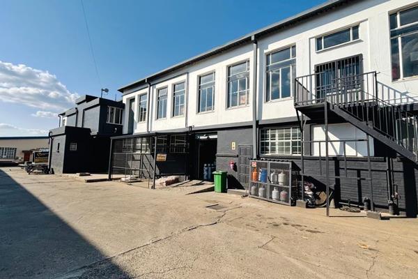 This neat 263m2 industrial unit is available to let in Federal Industrial Park ...