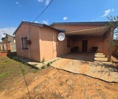 House for sale in Phahameng