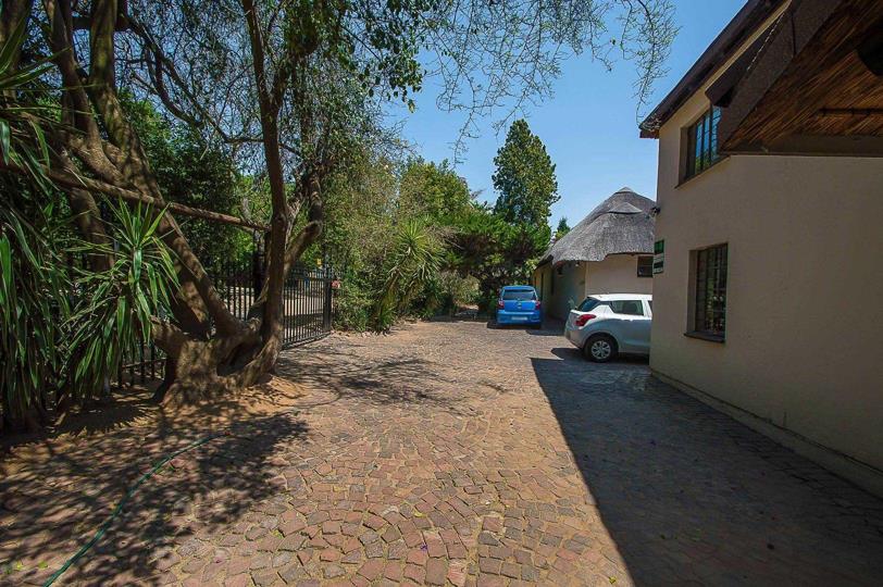 Listing number: P24-117667001, Image number: 3, Image