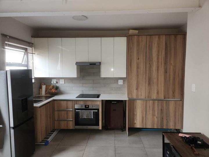Listing number: P24-117667488, Image number: 2