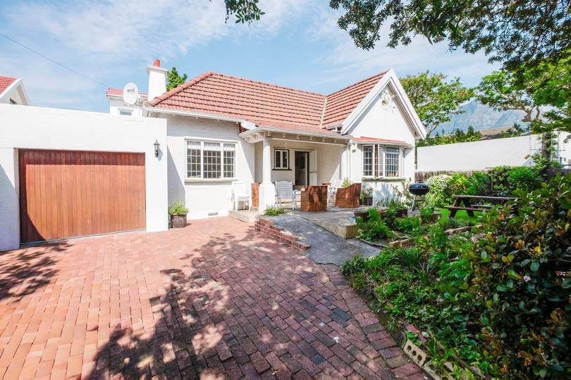 Listing number: P24-117667616, Image number: 2