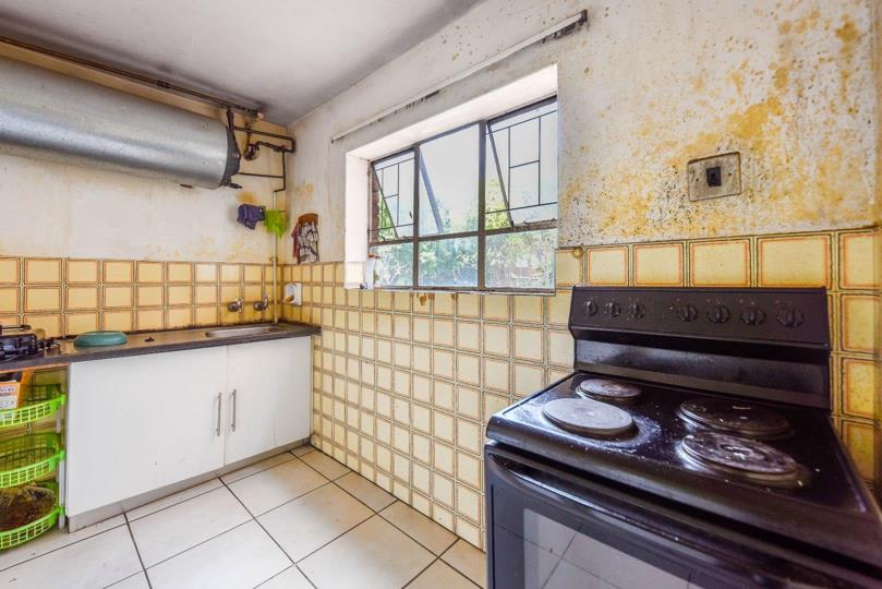 Listing number: P24-117668043, Image number: 2