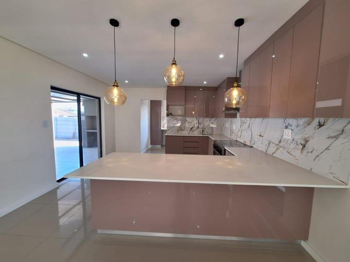 Listing number: P24-117668265, Image number: 3