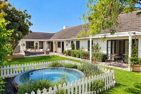 *** EXCLUSIVE LISTING ***
 
Spectacular in every respect. Located in a quiet ...
