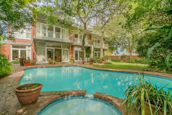 23 Garton Road Rondebosch

Designed by acclaimed South African architect Lindsay Falck ...