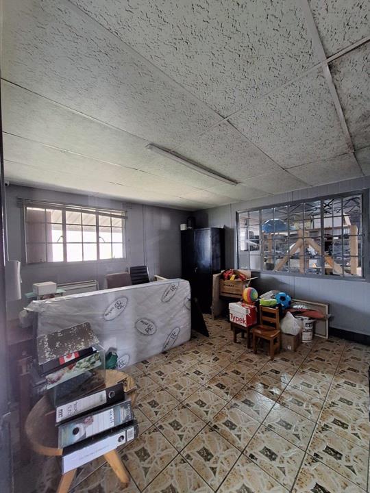 Listing number: P24-117670154, Image number: 2