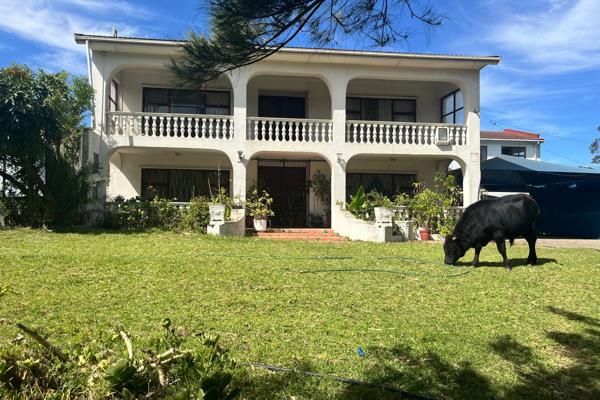 Small holding | 20 acres | 8.5 HECTARES (84 900 sqm)

7 Bedroom Main Home | 3 Bedroom Second Home | Workshop | Borehole | 3 Phase ...