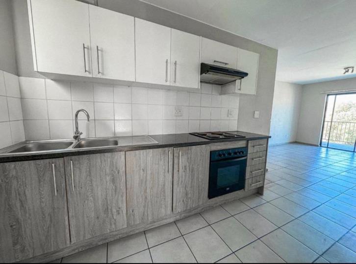 Listing number: P24-115587260, Image number: 2