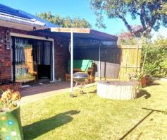 House for sale in Thornton