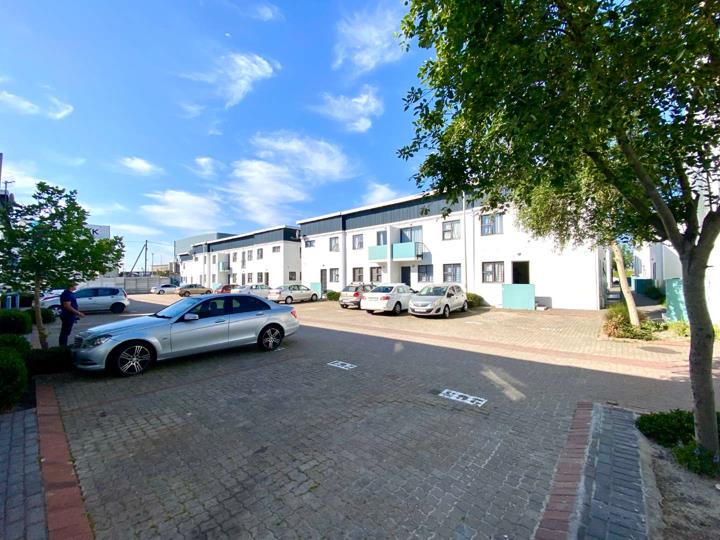 Listing number: P24-117673977, Image number: 2