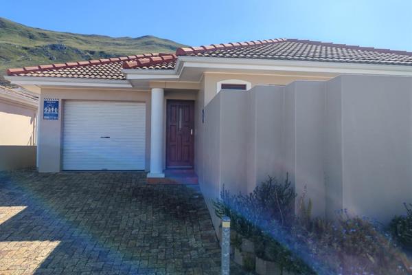 Two bedroom, two bathroom (MES), single garage, open plan home with single garage to let in secure complex in Chanteclair. Low ...