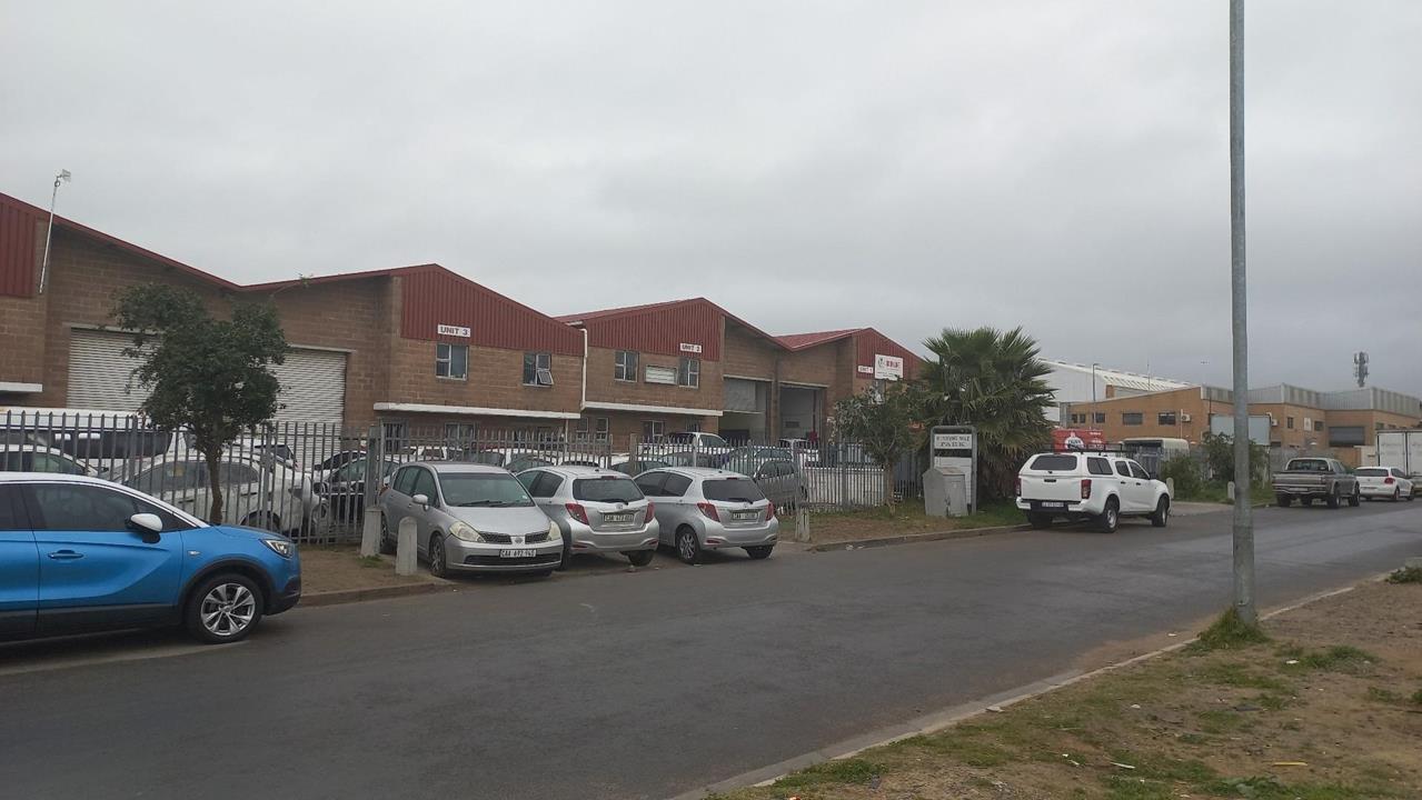 Industrial property for sale in Racing Park - P24-117677524