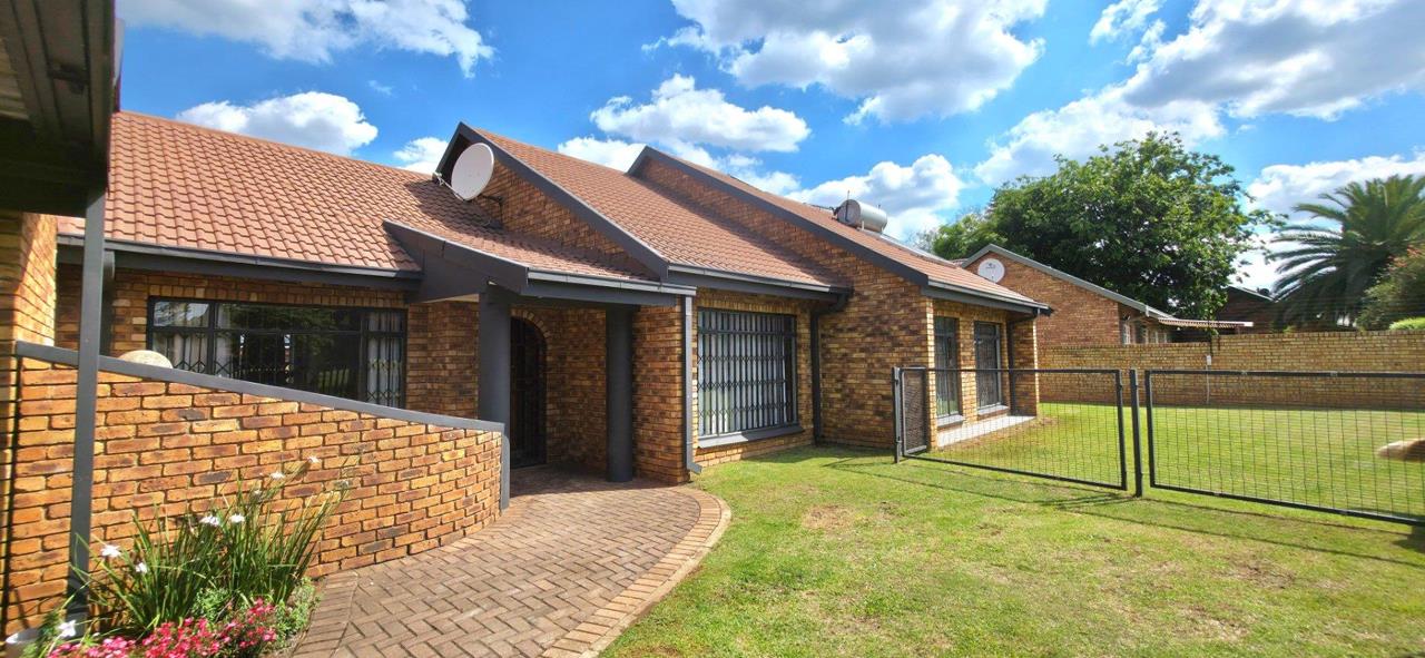 Listing number: P24-117677800, Image number: 1