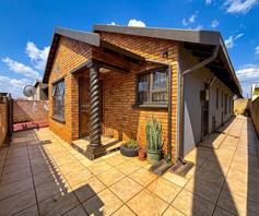 House for sale in Dobsonville Gardens