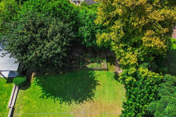 Exclusive Sole Mandate

A sunny, north-facing 500m² stand with mature trees and ...