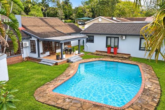 3 Bedroom House for sale in Waterfall