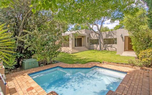 4 Bedroom House for sale in Cedar Lakes