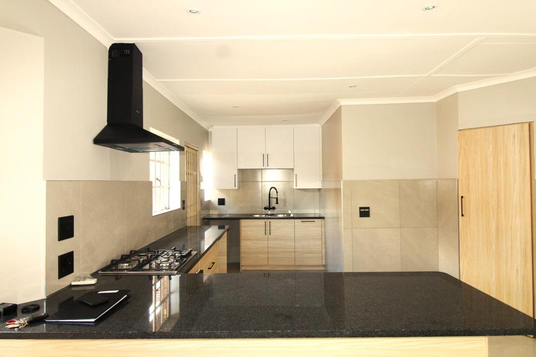 Listing number: P24-117678417, Image number: 1