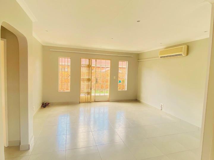 Listing number: P24-117678417, Image number: 3