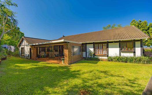 3 Bedroom Townhouse for sale in Waterfall