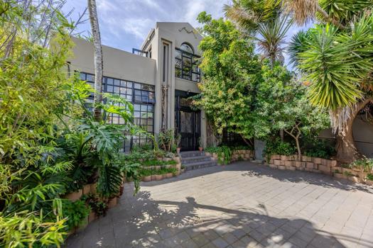 4 Bedroom House for sale in Woodstock