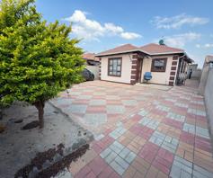 House for sale in Alliance