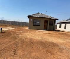 House for sale in Soshanguve VV