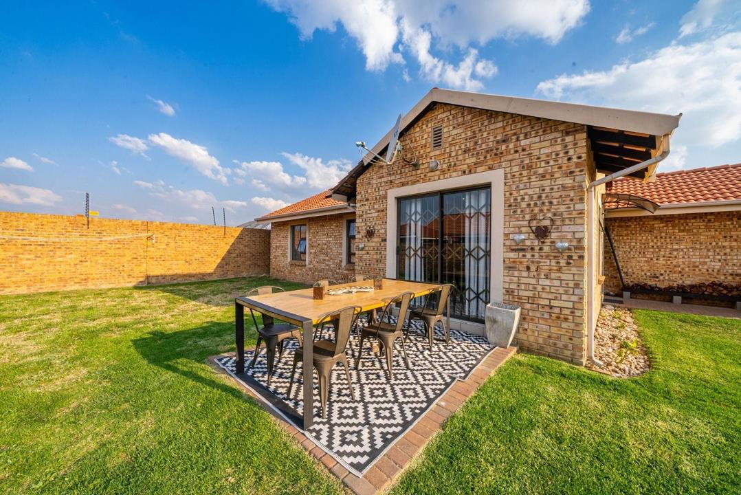 Listing number: P24-117680747, Image number: 1, Image
