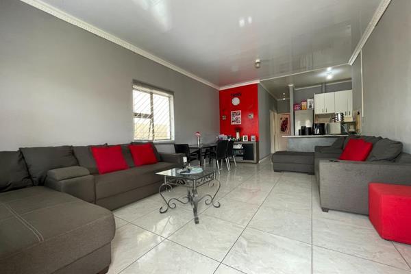 Offers from R896 500 will be considered by the seller. All written offers will be presented, and the seller will make the final ...