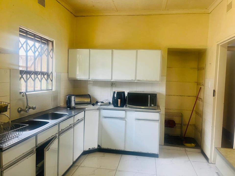 Listing number: P24-117681816, Image number: 1