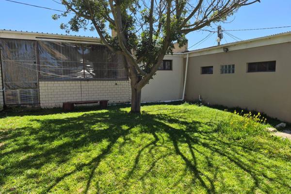 Spacious Country Living with Impressive Workshop &amp; Garage Space

Escape to the peace ...