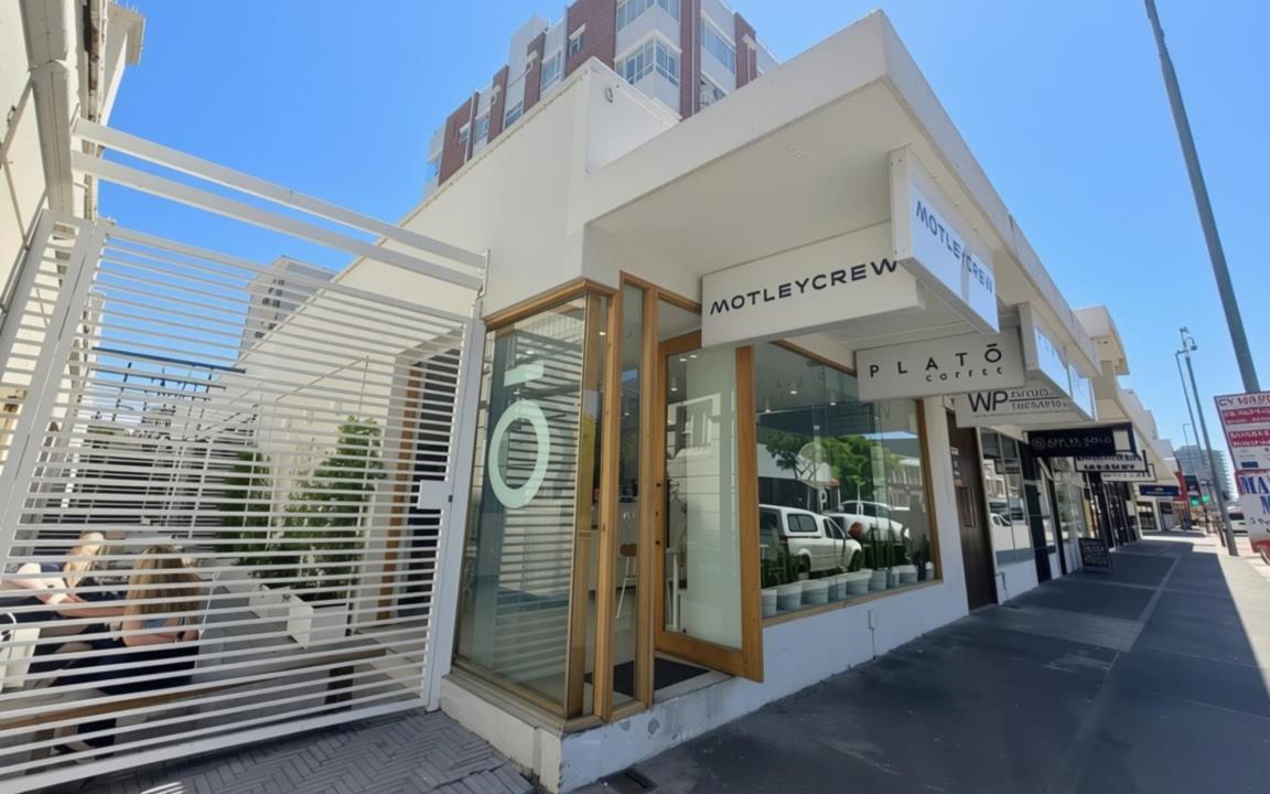 Listing number: P24-117681998, Image number: 1, La Fayette Sea Point 1